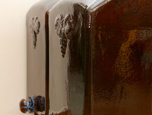 Kameninové nádoby na zrání likérů